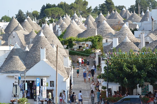 alberobello-3645181_640