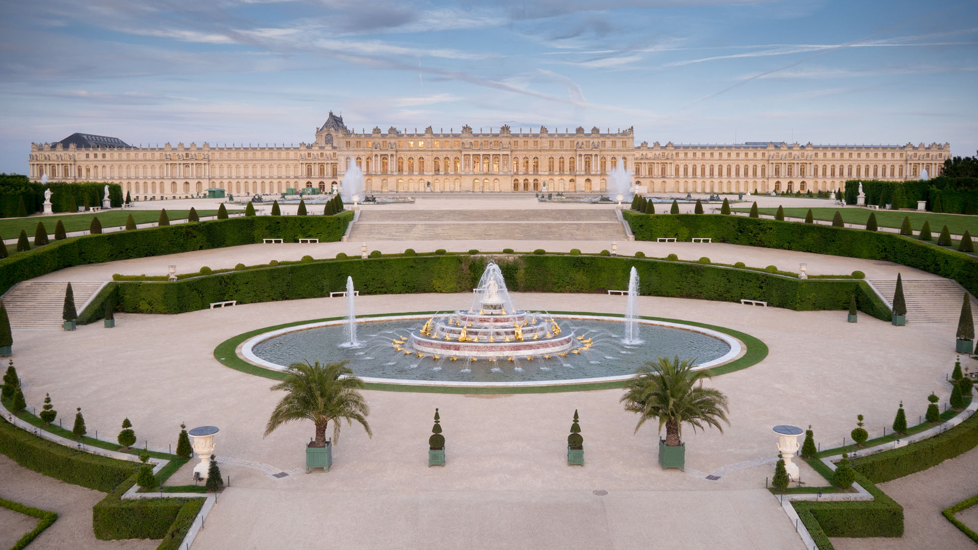 VERSAILLES