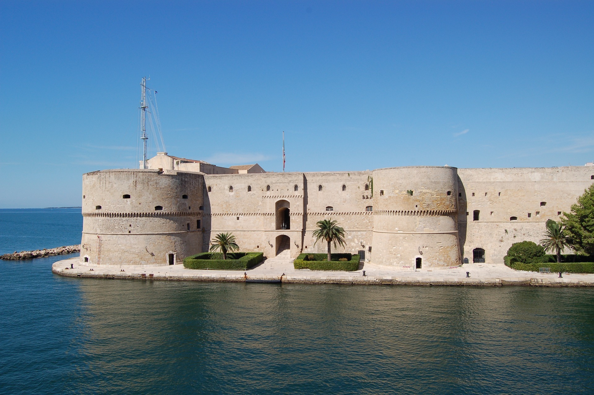 puglia-TARANTO 1575452_1920